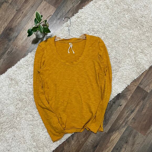 By Anthropologie Small Mustard Yellow Gold Raw Trim Long Sleeve Pullover Top - Picture 3 of 7